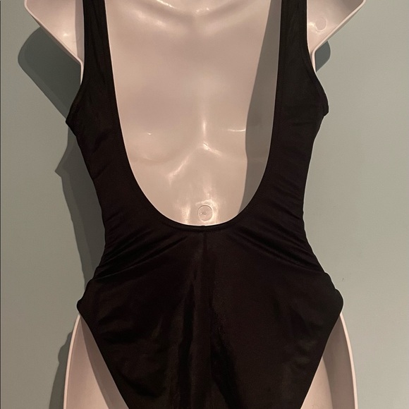 Black High cut " Baywatch" one piece bathing suit - Picture 5 of 7